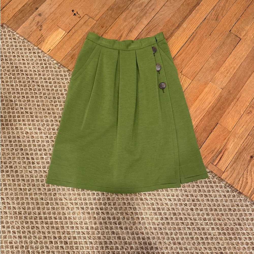 Vintage 90s Yves Saint Laurent Green Pleat A-Line Skirt w Side Buttons. As Is
